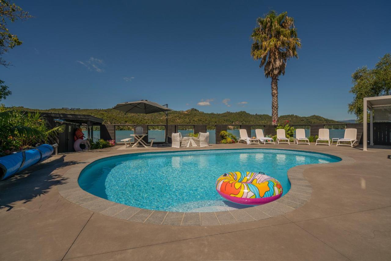Oceans 88 Whitianga Coastal Suites Buitenkant foto