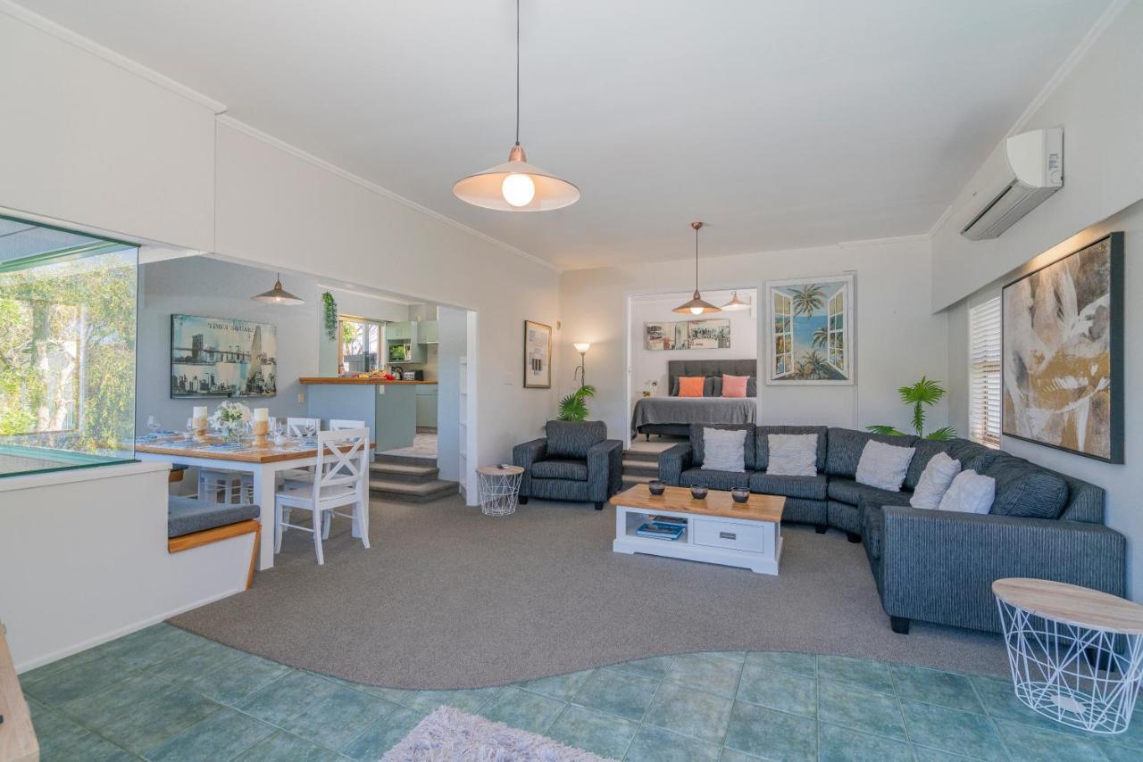 Oceans 88 Whitianga Coastal Suites Buitenkant foto