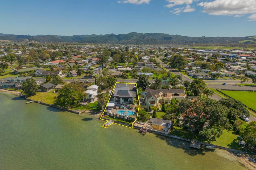 Oceans 88 Whitianga Coastal Suites Buitenkant foto